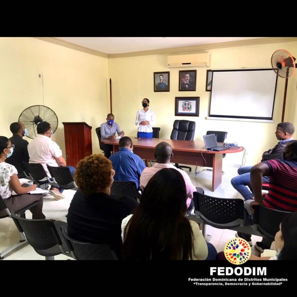 FEDODIM IMPARTE TALLER DE SEGUIMIENTO DEL SISMAP MUNICIPAL EN LA CALETA.